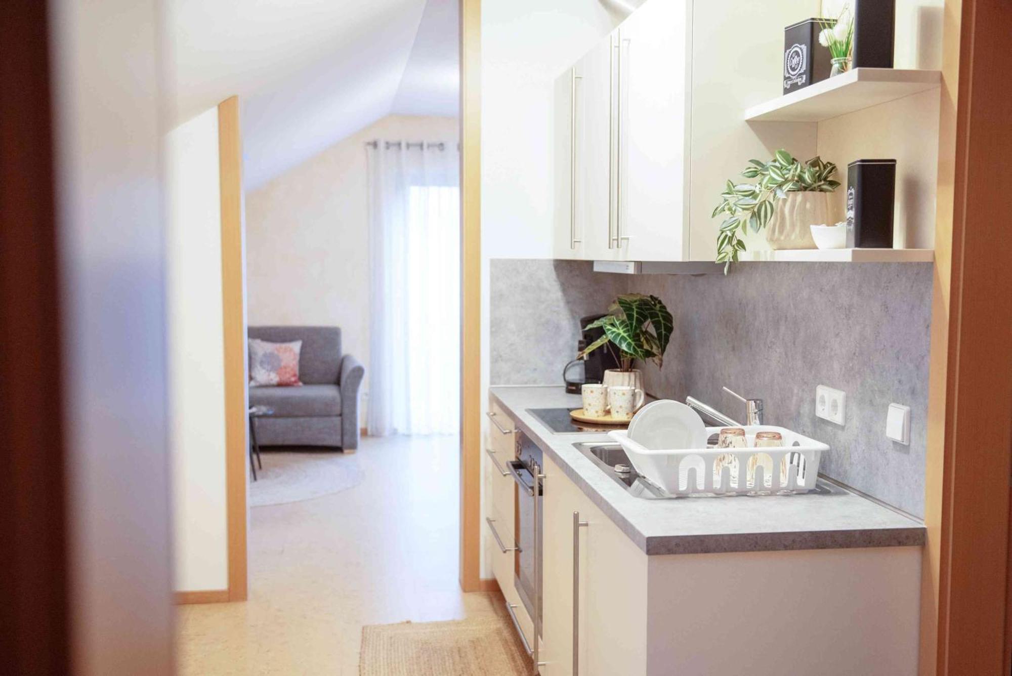 Gaestehaus Am Fuerstweg Heuchelheim-Klingen Esterno foto